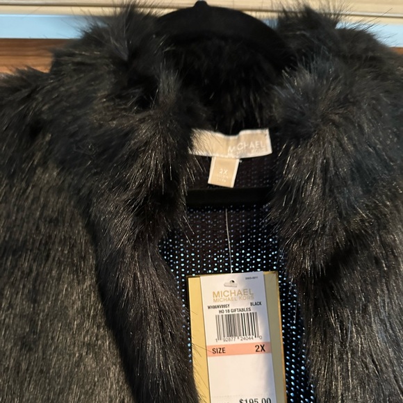 Michael Kors Black Faux Fur Vest - Picture 4 of 6